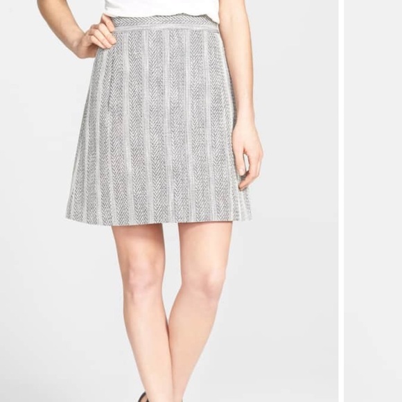 ChicPreloved's tweet photo. So good I had to share! Check out all the items I'm loving on @Poshmarkapp #poshmark #fashion #style #shopmycloset #hugoboss #connectedapparel #harleydavidson: https://t.co/DvEtsomTOp https://t.co/XiChtacwYb