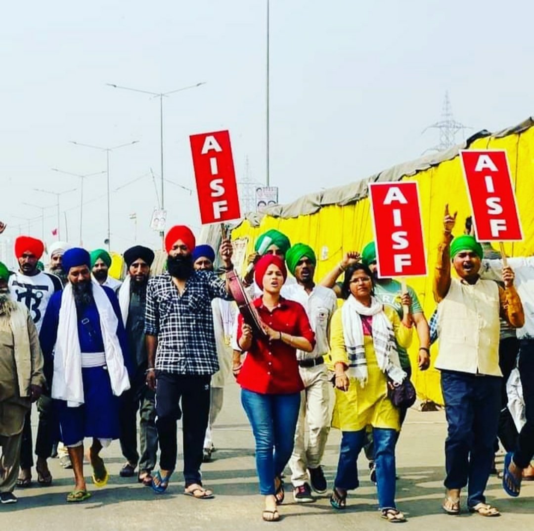 Madhuka83630118's tweet photo. #kisanmajdoorektajindabad
#рднрд╛рдЬрдкрд╛_рд╣рдЯрд╛рдУ_рджреЗрд╢_рдмрдЪрд╛рдУ
#VoteforLeftfront
рдЙрддрд░реА рд╣реИ рдЬрдмрд╕реЗ рдЧрд╛рдБрд╡ рдореЗрдВ рдлрд╛рдХрд╛рдХрд╢реА рдХреА рд╢рд╛рдо,
рдмреЗрдорд╛рдиреА рд╣реЛрдХреЗ рд░рд╣ рдЧрдП рд░рд┐рд╢реНрддреЗ рдХрд░реАрдм рдХреЗред
рдЗрдХ рд╣рд╛рде рдореЗрдВ рдХрд▓рдо рд╣реИ рдФрд░ рдЗрдХ рд╣рд╛рде рдореЗрдВ рдХреБрджрд╛рд▓,
рд╡рд╛рдмрд╕реНрддрд╛ рд╣реИ рдЬрдореАрди рд╕реЗ рд╕рдкрдиреЗ рдЕрджреАрдм рдХреЗред
рдЕрджрдо рдЧреЛрдВрдбрд╡реА https://t.co/D9I5wfWUCt