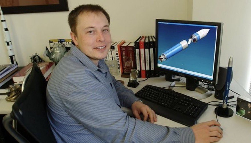 teslaownersSV's tweet photo. How it started: @SpaceX https://t.co/MMiI1MSStA