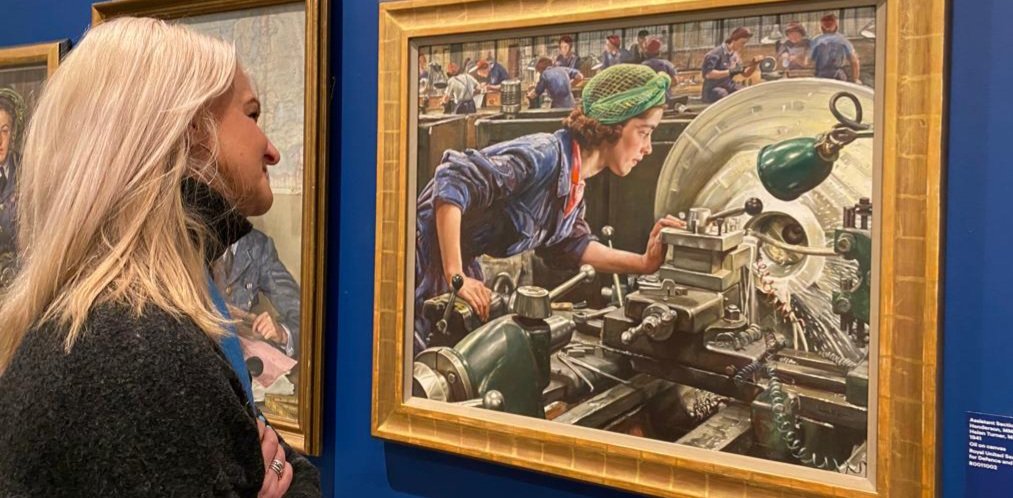 ClareHarveyauth's tweet photo. Fab to see the painting that inspired my third book #TheNightRaid on display @MK_Gallery today. Wonderful to see so much #LauraKnight artwork collected in one exhibition - on for another week, if you're interested x
#writerslife https://t.co/AFu5EUVkQC