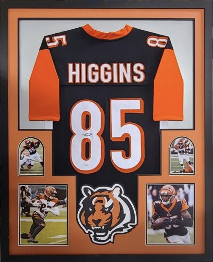 StadiumStudio's tweet image. Who do you have tonight? @RamsNFL or @Bengals #Rams #Bengals #BengalsvsRams #SuperBowl #NFL