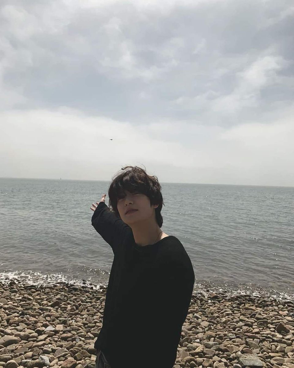narinmushi's tweet photo. “I like me better when i’m with you” -​ Lauv https://t.co/lx2BSOWkkI