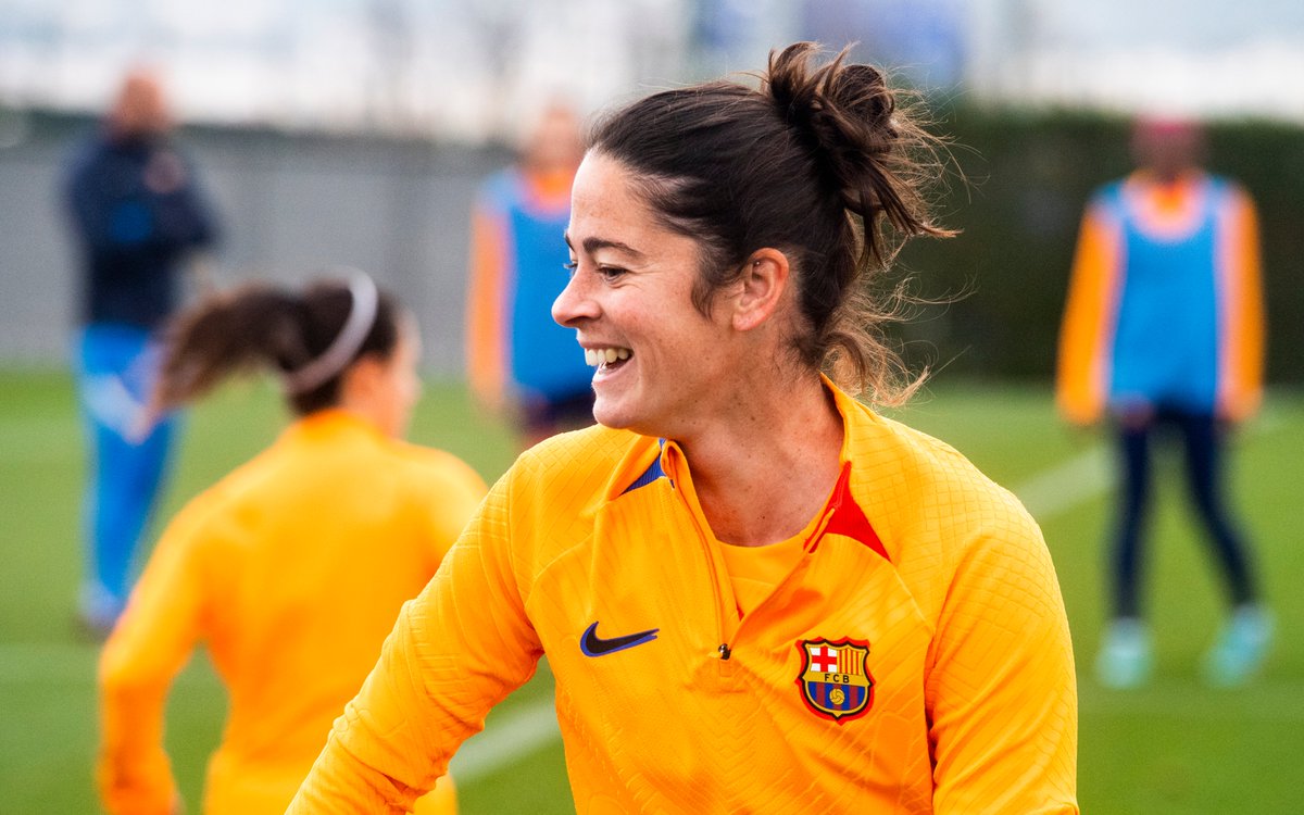 FCBfemeni's tweet photo. 🤯 Els últims 7 dies de la nostra lateral...
⚽⚽ Eibar
⚽ Real Sociedad
⚽ Athletic Club
I la vostra setmana, què tal? 😅 https://t.co/Z2TLQFsvpB