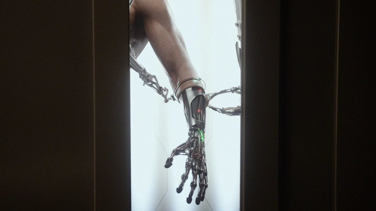 ExploreTheStars's tweet photo. #LifeModelDecoy
#LMDHybrid
#DaisyVariant
In the absence of other options, the unthinkable happened. Daisy began a hopefully temporary transition into a synthetic body.
She wouldn't require sleep, food, or water. Occasionally she would need to spend time in her docking station+ https://t.co/RPf5QtTLdp