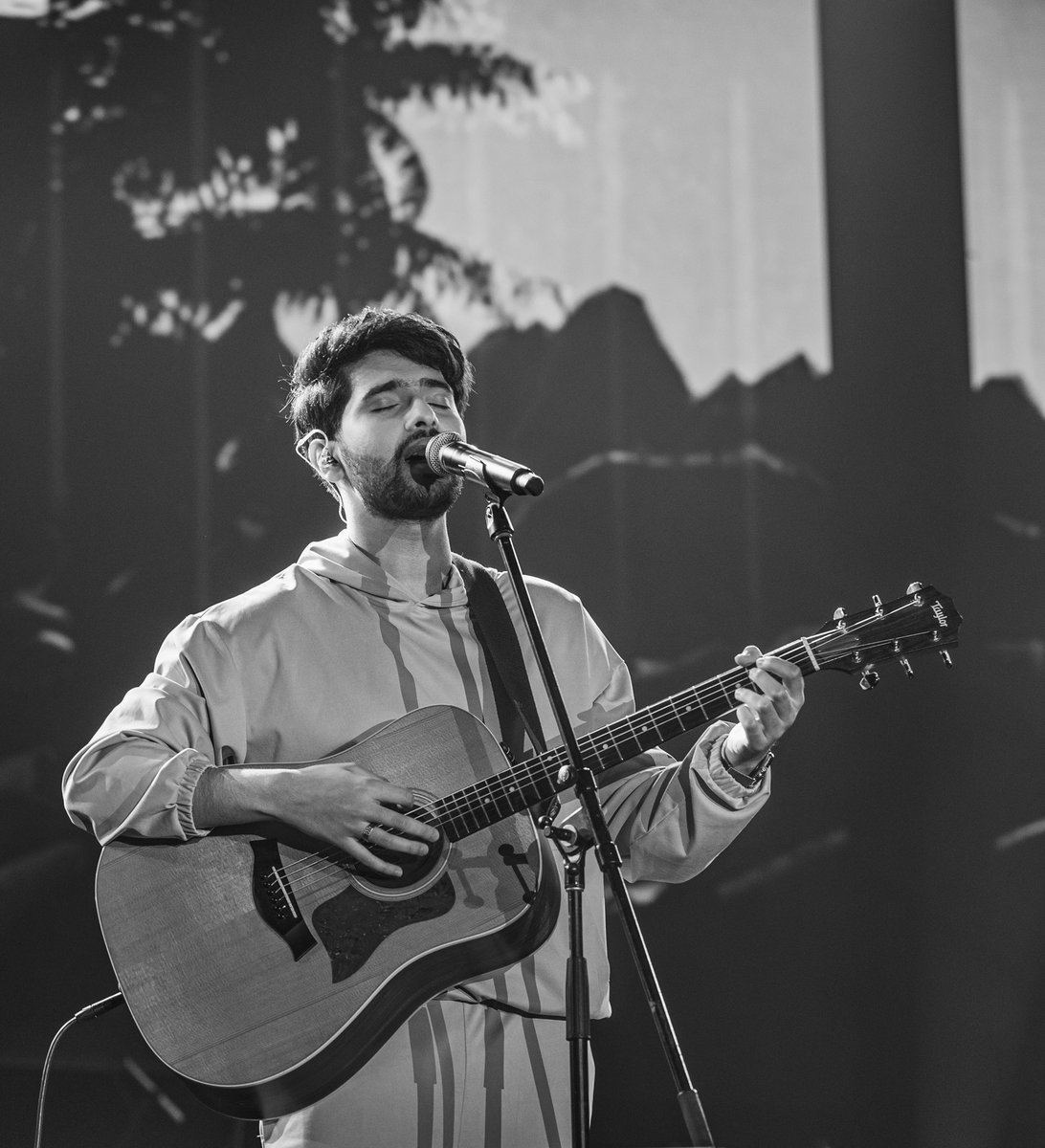 ArmaanMalik22's tweet photo. Thank you Dubai, you were just magical 🤍 

@AmaalMallik @expo2020dubai https://t.co/SXmNCB1W3k