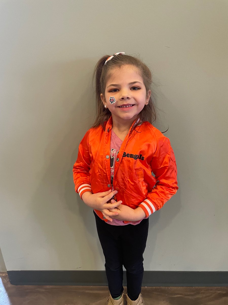 ChuckDryer's tweet photo. The littlest rocking the same jacket I had over 30 years ago!  Let’s go!  #RuleItAll #SuperBowl #WhoDey https://t.co/Gfni4yXALU