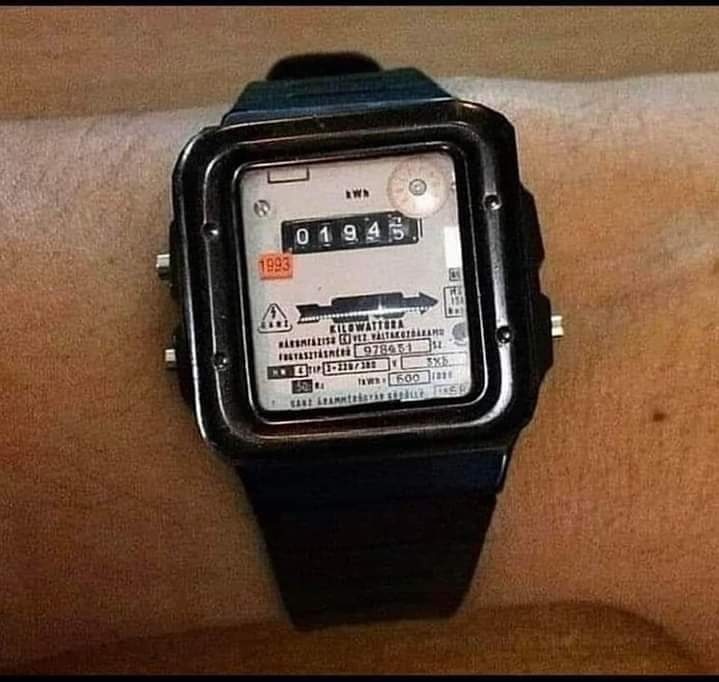 FLftEboX0AMqSny?format=jpg&name=900x900