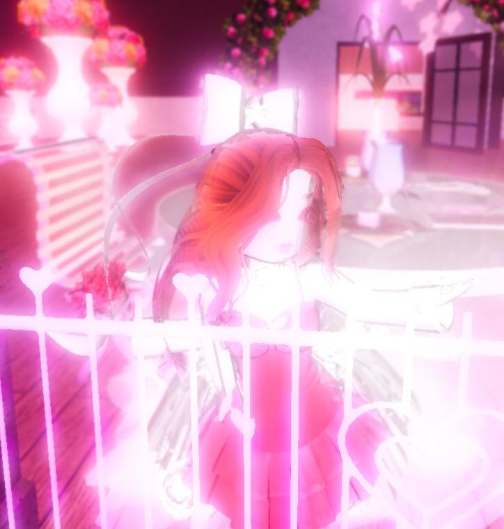 Tw1lightShAdow's tweet photo. Don't mind me I'm just in love with the graphics in divinia park rn! Idk what to post. The graphics in divinia park are making me glow so much when I wear white lol. #royalehigh #royalehighdivinia #royalehighphotoshoot #royalehighoutfits #royalehighgraphics https://t.co/lzuoYKIXmv