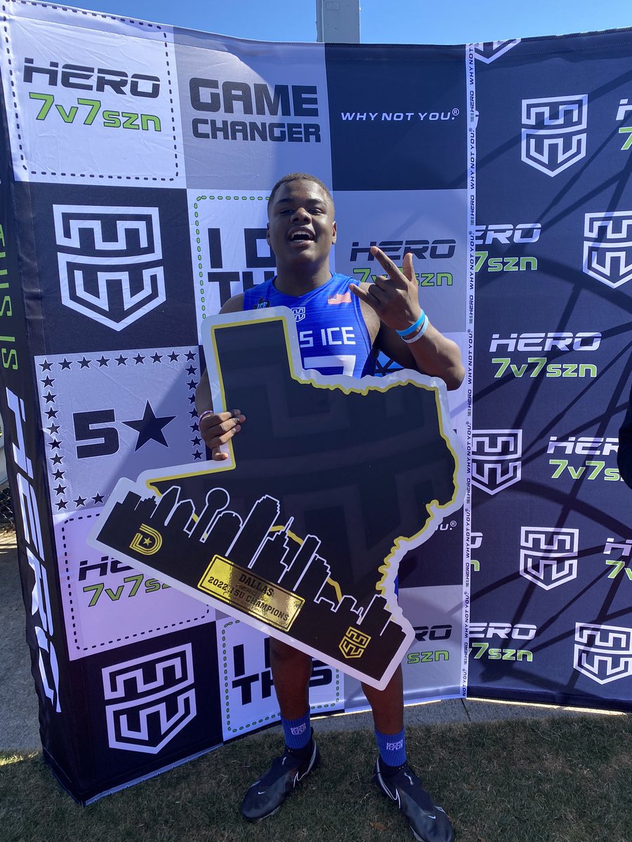 MarkaviousJust's tweet photo. I told you we was gone win it all we took what was ours ice on top🥶🥶 https://t.co/yHu5VOnTSD