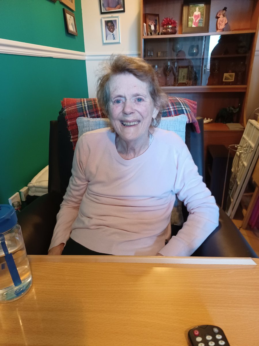 My beautiful Mum got home on Thursday after 10 months in hospital 
Look at that smile and how happy she is.
Her goal was always I want to get home to my own house.
Well Mum you done it and we are all proud of you

#prouddaughter #proud #amazingmum