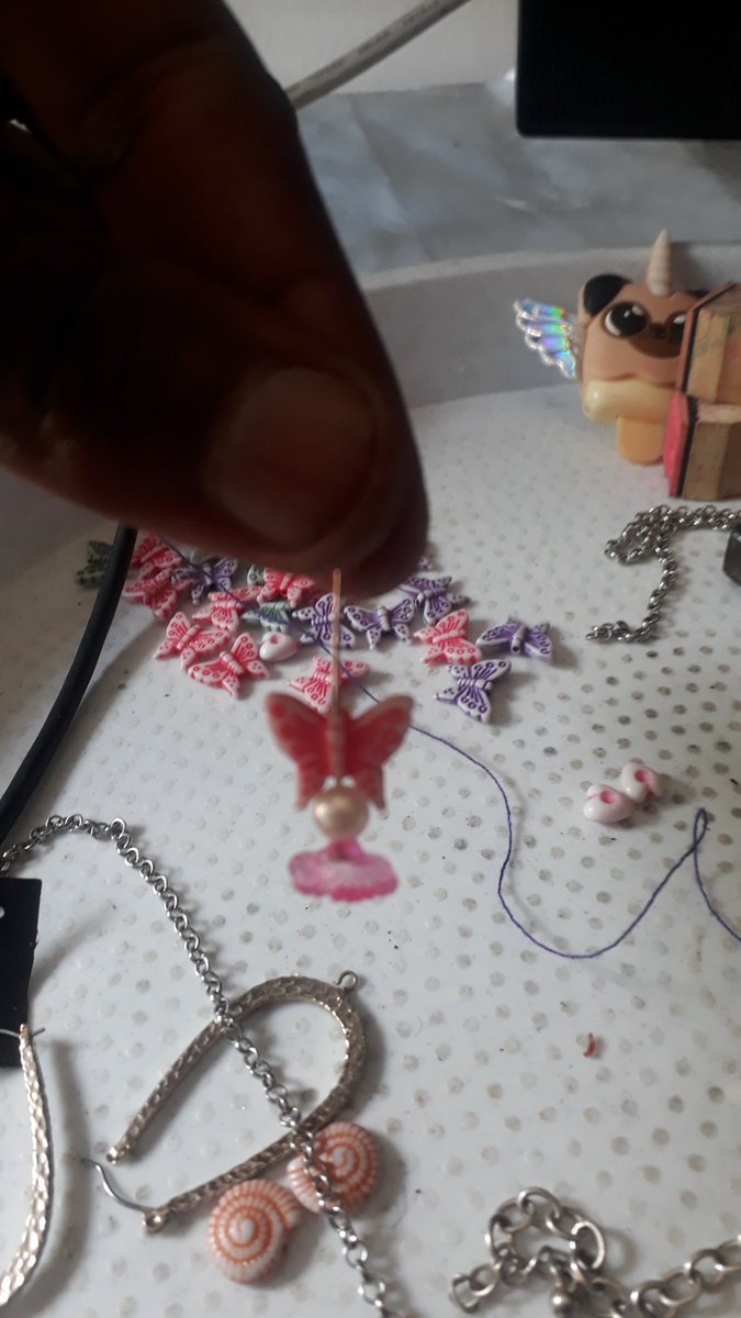 emeliobanks's tweet photo. @sk1tguru - couldn't afford to buy my  girlfriend a  gift so I decided to make her one😭 https://t.co/bSAThLAJV8