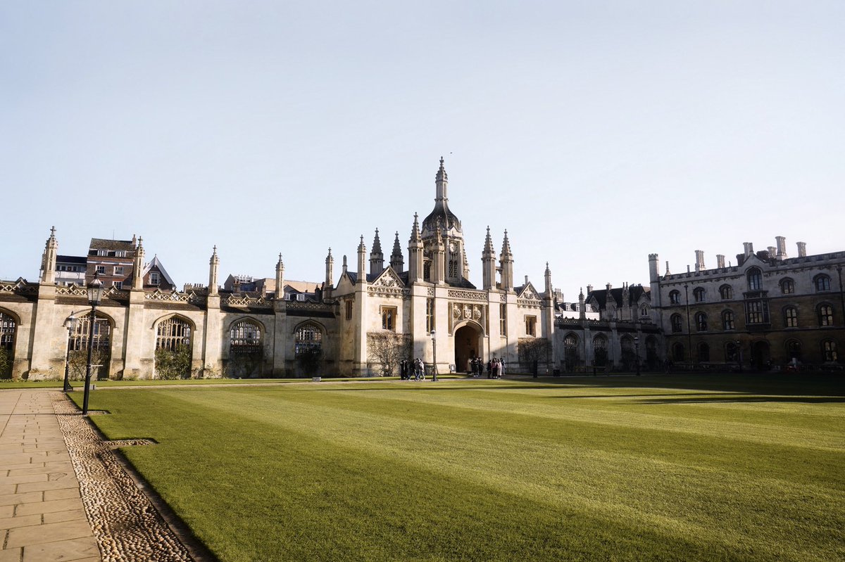 jack_of_a_kind's tweet photo. The city that will inspire you with its history and culture. It’s like an open book poem. 

@Cambridge_Uni https://t.co/wqok1WEu4w