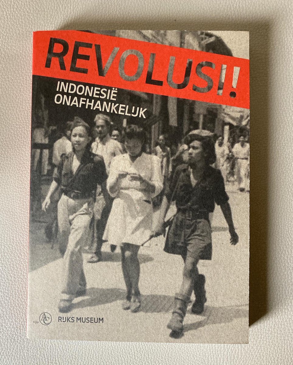 Een indrukwekkende tentoonstelling in het <a href="/rijksmuseum/">Rijksmuseum</a> die je zeker niet mag missen.

Revolusi! is het boek bij de tentoonstelling, waarin de Indonesische onafhankelijkheidsstrijd wordt gevolgd door de ogen van de mensen die erbij waren.