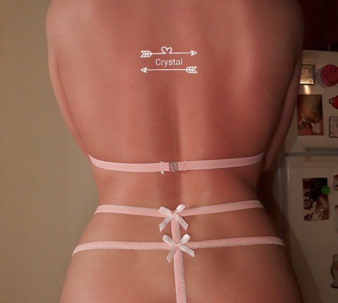 BOLDOG VALENTIN NAPOT FI&Uacute;K&Aacute;IM 🤗😘💖 https://t.co/1oF4EMi4fi