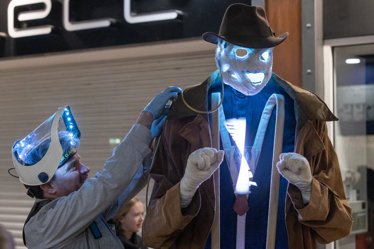 AS_InvisibleMan's tweet image. Thank you @FirstArtProject for having us at Ashfield Light Night, what a wonderful few days, a spectacular event!