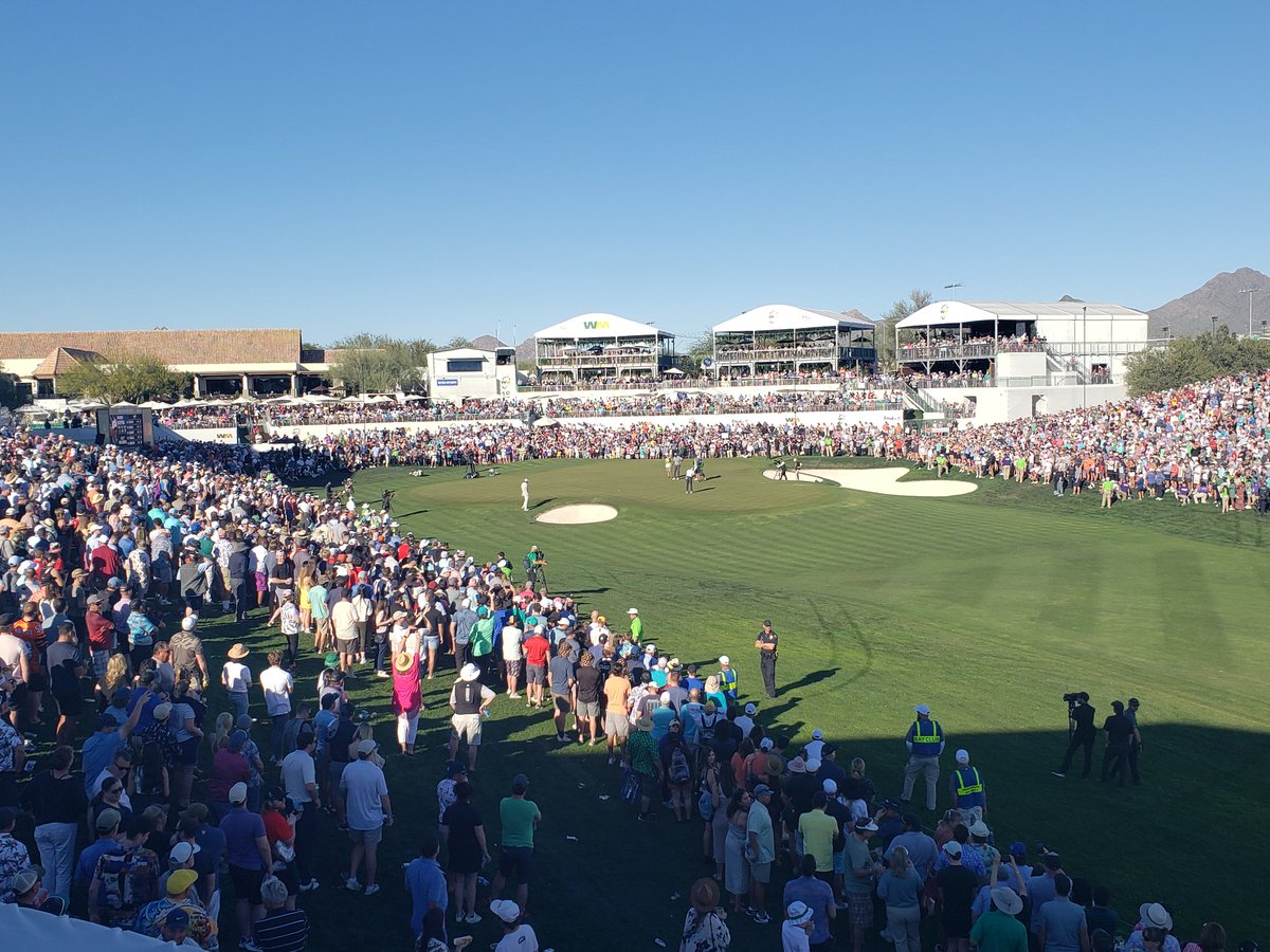 SilverDMan's tweet image. Great day at the Phoenix Open. Beautiful weather &amp;amp; women everywhere 😍