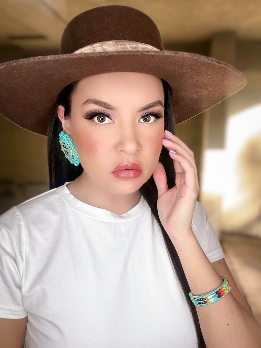 ShaunaBaker's tweet photo. My new favorite earrings. (Earrings by @DareWokicunzeG1) ♥️😍 #NativeMade #NativeTwitter https://t.co/5rQ4jouZfE