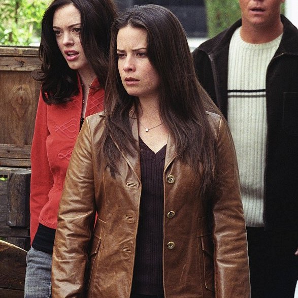 Зачарованные 1998 алисса милано. Алисса милано зачарованные. Charmed wrong day's journey into right похищение пайпер. Зачарованные прю. Фиби холливелл.