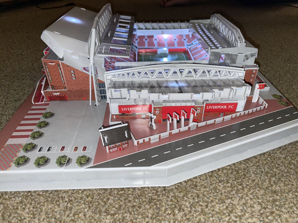 CoopsLFC84's tweet photo. Well it’s finished! Fortress #Anfield #LFC @LFC #Puzzle https://t.co/kFeWnqaAv1