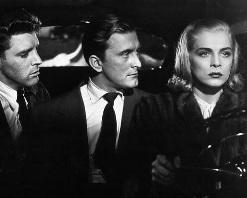 IdleTalk12's tweet photo. I Walk Alone (1947) #filmnoir #nowwatching https://t.co/69njOnifW7