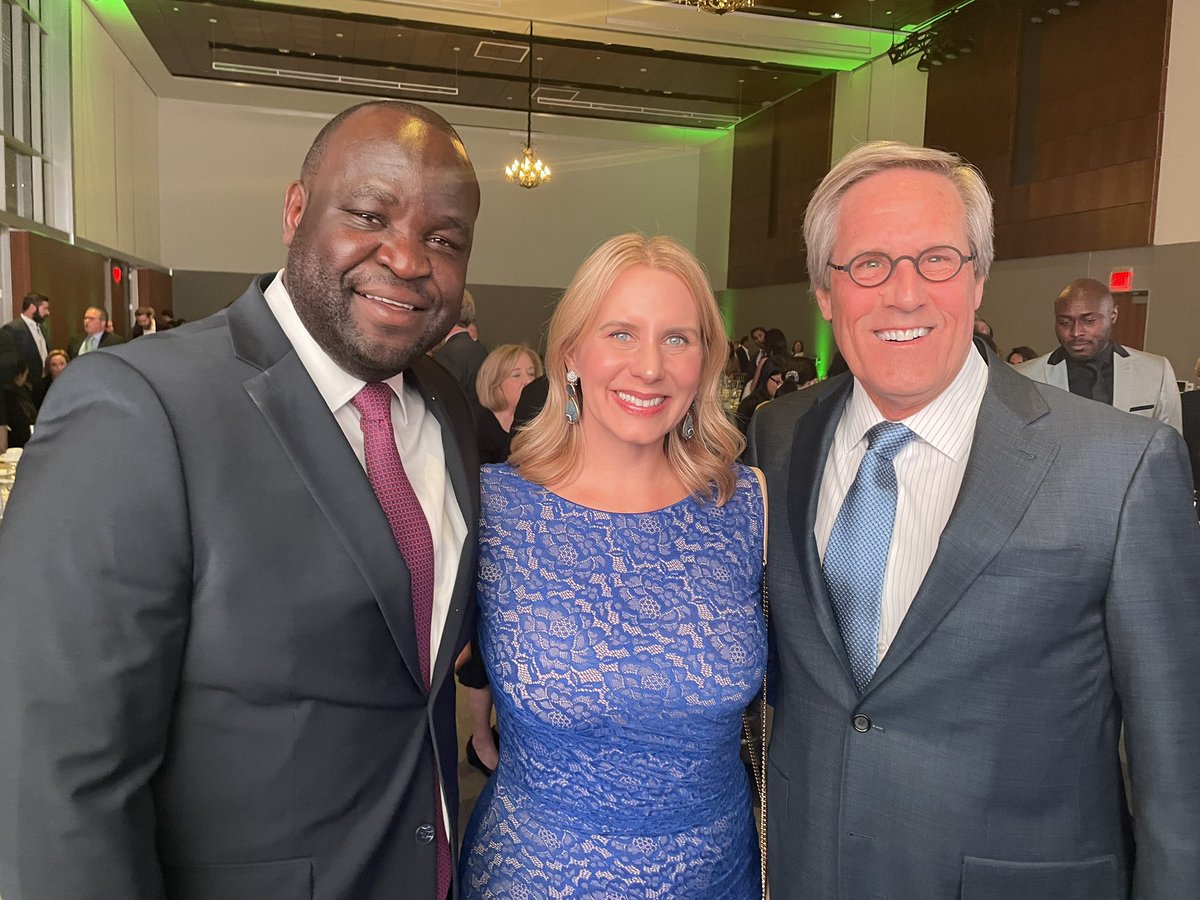 ken_moonman's tweet photo. What a privilege to attend the UT-Dallas Awards Gala last evening as a guest of Axxess. Thanks to my gracious hosts John Olajide and NDCC Board member Stacie Adams. Also  great seeing Chamber partners like Amanda Rockow, Chris Bhatti and DIck Benson of UTD. https://t.co/W3AVAnDKW2