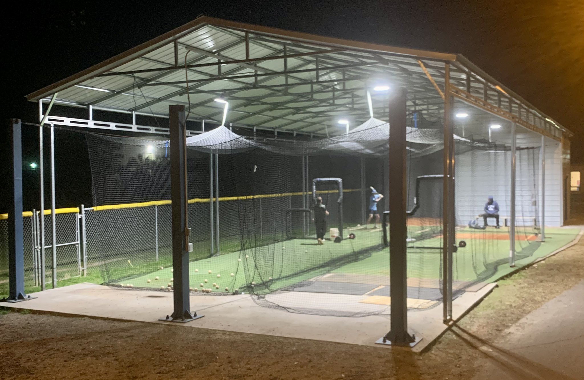 Pinewood Athletics on X: “Let there be light!”Thank you Chris Kabine &  Larry Jameson for donating & installing these amazing LED lights to our batting  cage. Another great addition to our baseball