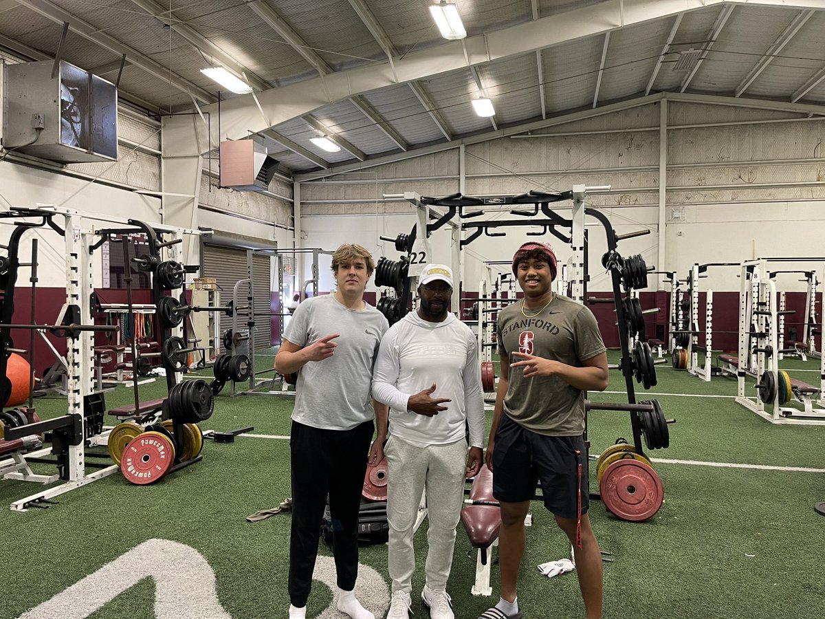 Two of the top c/o 23 TEs in Texas. <a href="/JadenPlatt_ATH/">jaden platt</a> <a href="/EatonEagleFB/">Eaton Eagle Football</a> <a href="/StanfordFball/">Stanford Football</a> and <a href="/luke_johnston23/">Luke Johnston</a> <a href="/TCAAddisonFB/">TCA Trojan Football</a> working with Coach Hooks. Big athletes,elite students, outstanding young men. Extremely bright future.
