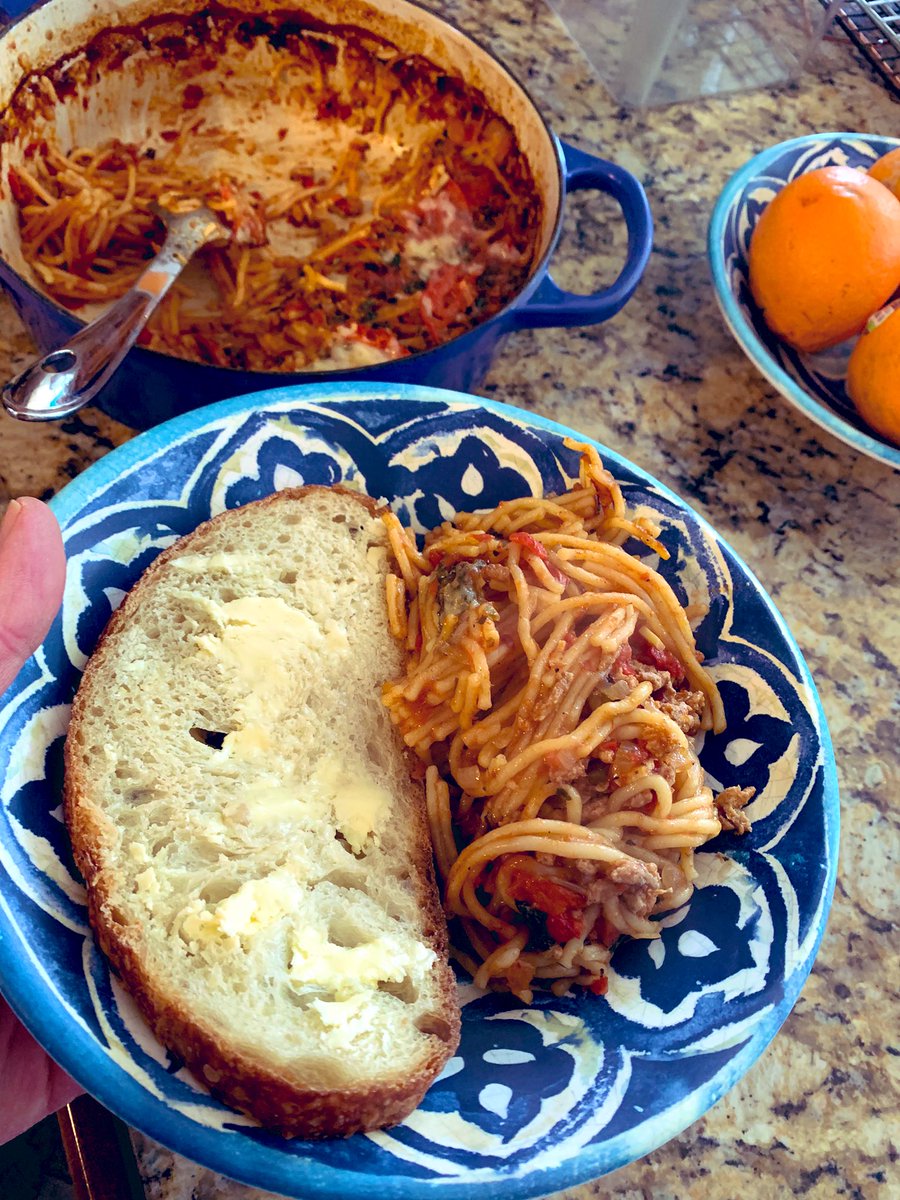 ChemGary's tweet photo. baked broken spaghetti is a new household favorite #ChemistsCanCook https://t.co/1LQ5OSTMwo