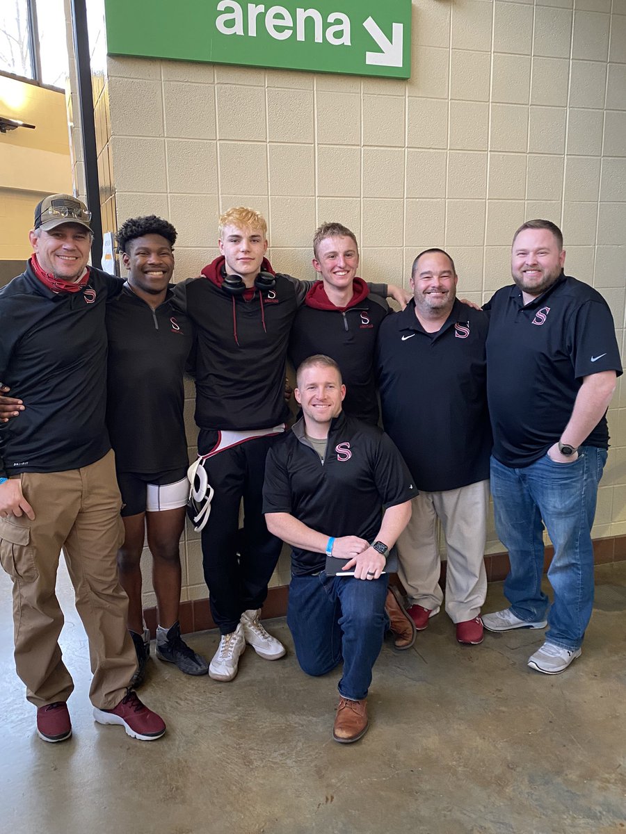 gmcmomx3's tweet photo. @SenatorWT  Thank you Coaches !!!! https://t.co/dppSZjy1dI