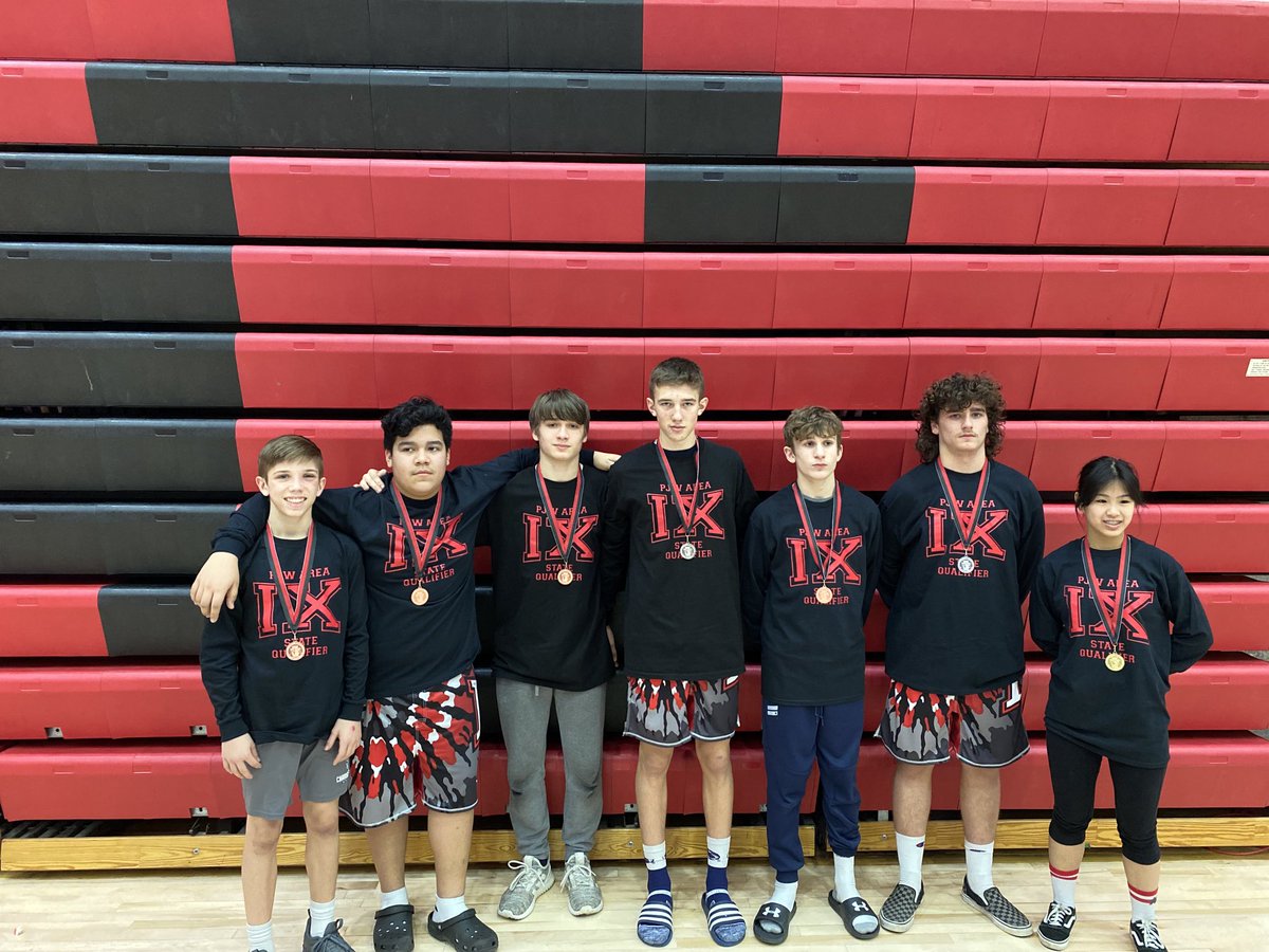 JoshuaS01677853's tweet photo. Chambersburg Freshman wrestlers will be sending 7 to the state tournament March 4-6 in Johnstown. ⁦@cburgpawrestle⁩ ⁦@CASDAthletics⁩ ⁦@CraigTHight⁩ ⁦@aa1522⁩ https://t.co/WbiHxSd09Z