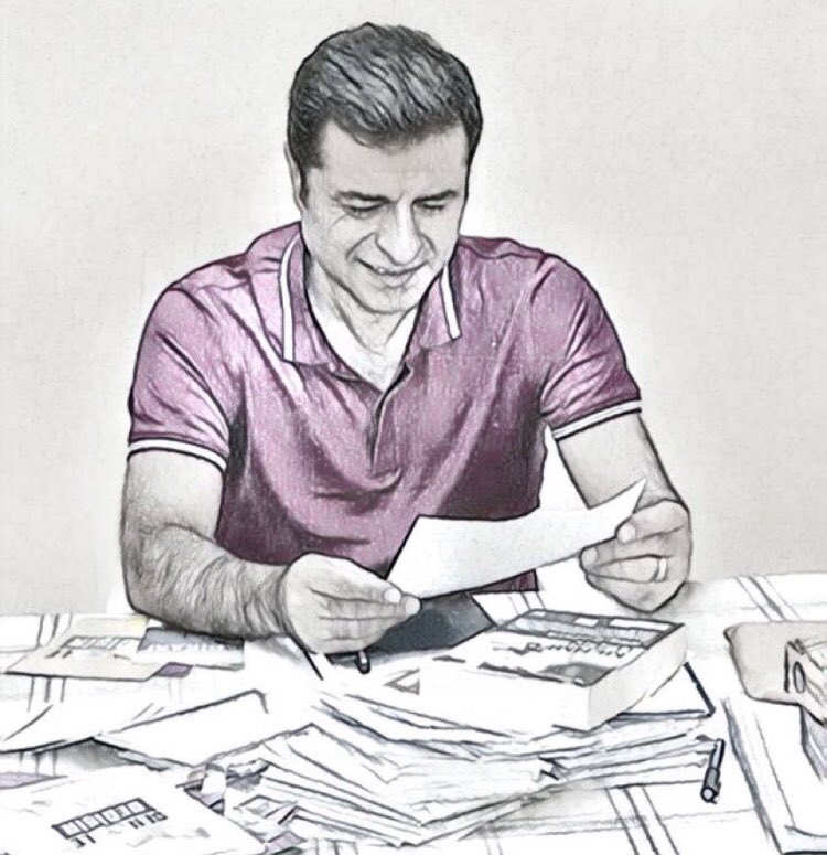 Sev sevme kabul et etme ama realite burada 
5 tane 1  5 lira yapar
1 tane 10 da 10 lira yapar
masanın kalabalığı boşuna