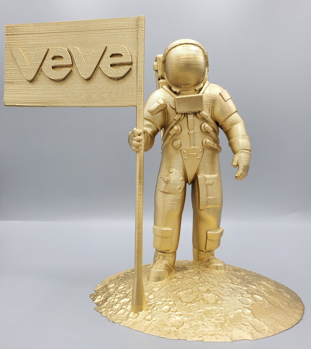NovaTranc3's tweet image. 💫 Veve Moon Landing Statues 💫

3D printed, hand-painted, signed with an edition #, and finished with a clear coat. 🖌🎨

Print time: 33 hours⏳️
Height × width: 7 1/4 × 6 1/4 in.📏
Weight: 8.34 oz ⚖️
Price: $99 + shipping 📦🚛

Thank you for all the L⭕VE and support! 🙏💯
