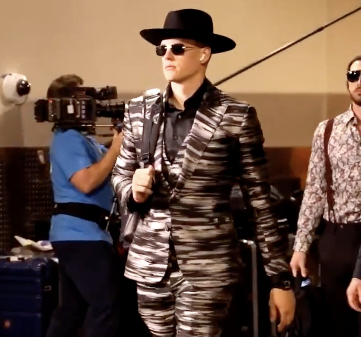 RPatrickAllen's tweet photo. Joe Burrow is here. NFL will have to tighten security near the concessions. #SuperBowl #Hamburglar https://t.co/GF9pfdoFw1