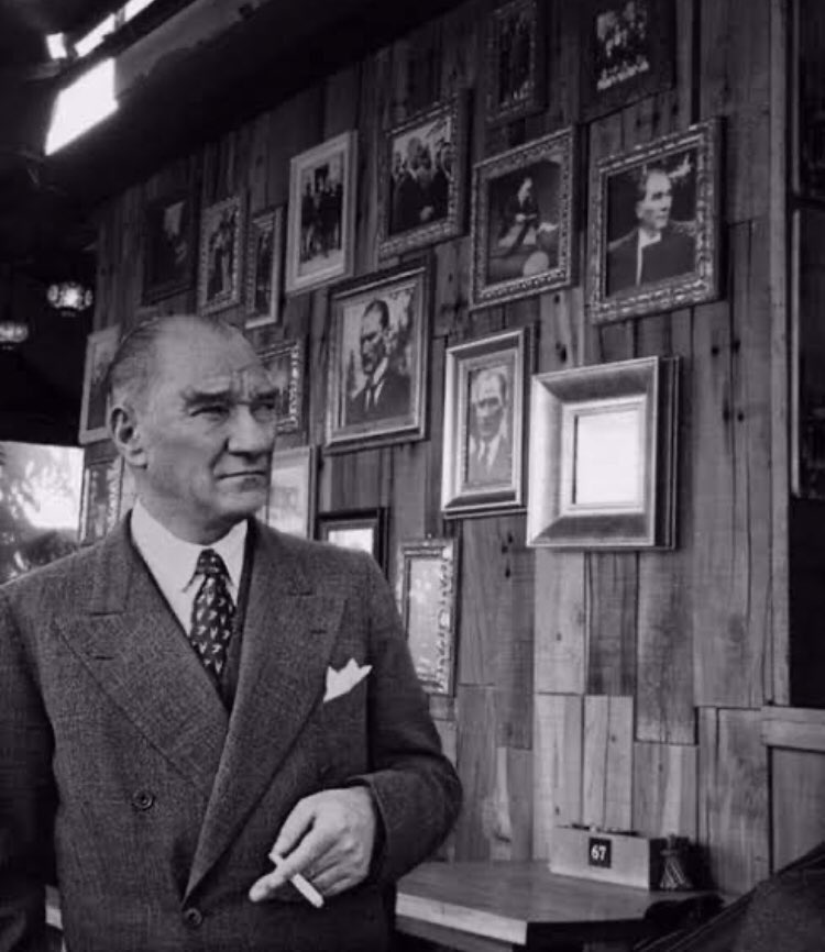 kahve1919's tweet photo. Sevdanın adı ATATÜRK❤️Tek gerçek AŞK❤️ ATAMM sana sevgimiz hiç bitmeyecek🇹🇷❤️✌🏻✌🏻
#14subatsevgililergunu
#Atammm ❤️❤️❤️ https://t.co/CLFX8IyRug
