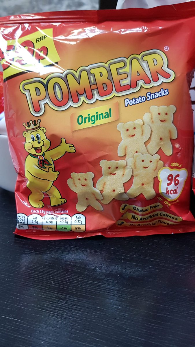JappTheBear's tweet photo. My humans were working this weekend but to make up for lack of #bearservice they brought me this!! How come I've never seen these before?? ๐ป๐๐ #bearsnacks https://t.co/36ysfjFXr2