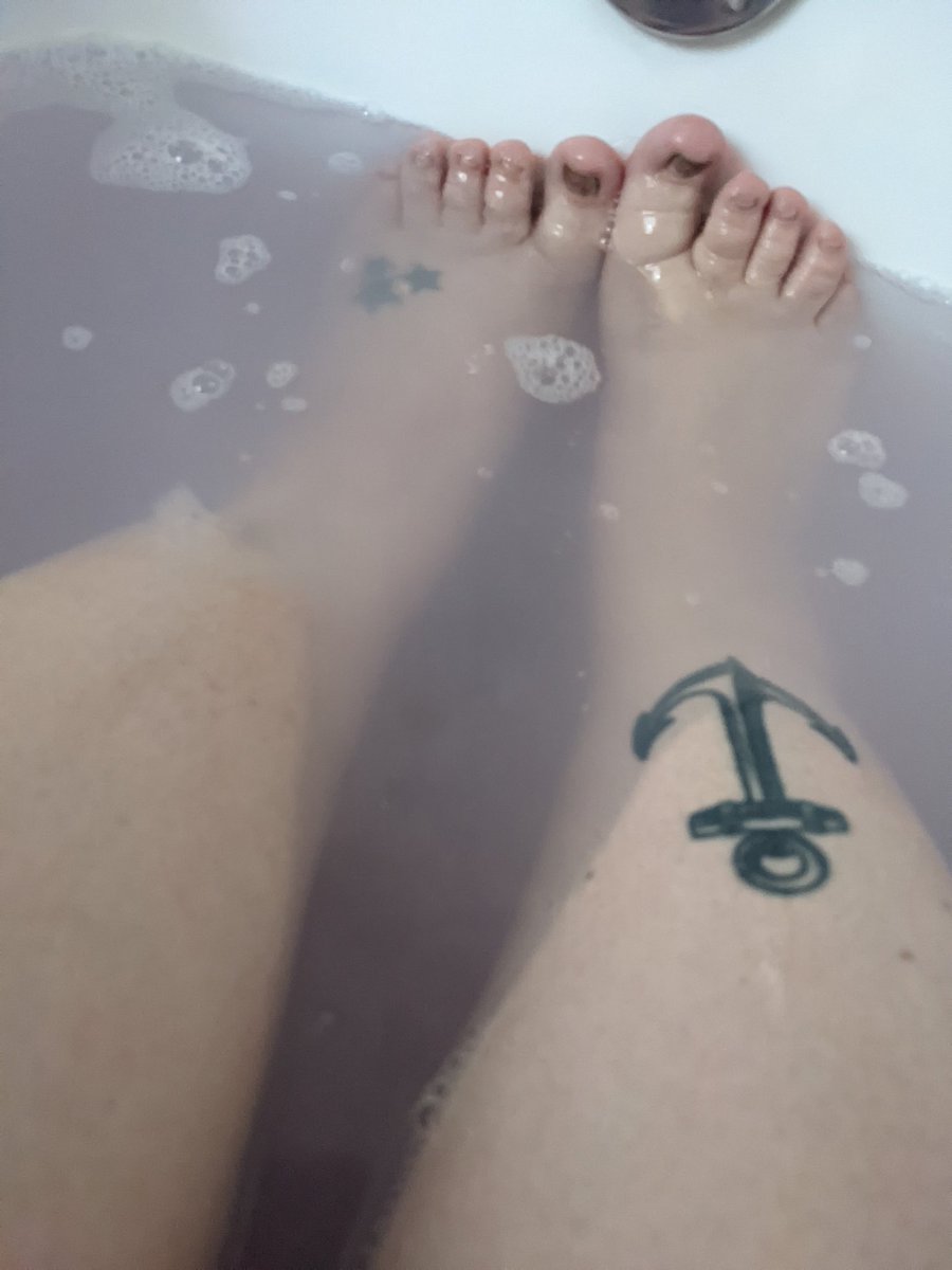 RubyLanka's tweet photo. 💦✌🏼💖
Subscribe for more 😜:
https://t.co/FH6n8NW587
#onlyfans #bbwonlyfans #wet #bathtime #😜 https://t.co/UJQpjIGRuW