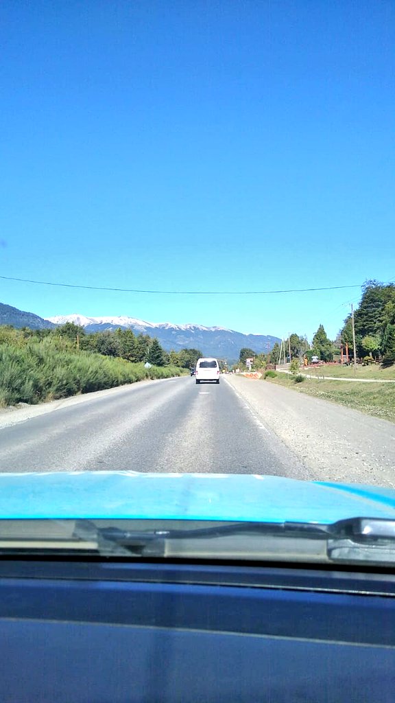 silvinapaularod's tweet photo. Controlamos la ruta hasta Bariloche.
📍#RN40 km2142 cruce #RN65
Agentes
🔹Palacios
🔹Maidana
#ViajaSeguro #SeguridadVial
#ElControlSalvaVidas
#ArgentinaUnida https://t.co/YZuWFmAgrv