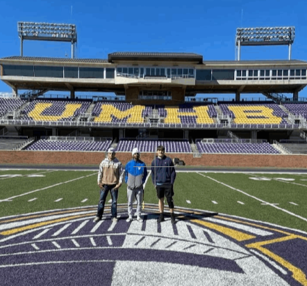 joeredd523's tweet photo. Chilton Pirate Family...We want to Thank @coach_JayRob and @CruFootball  for taking care of our very own @JaBrianDavis2 at his official visit today and officially offering him to continue his football career on the next level @chilton_isd @chiltonisd #smalltown #nextleveltalent https://t.co/VCXoFSRfDW