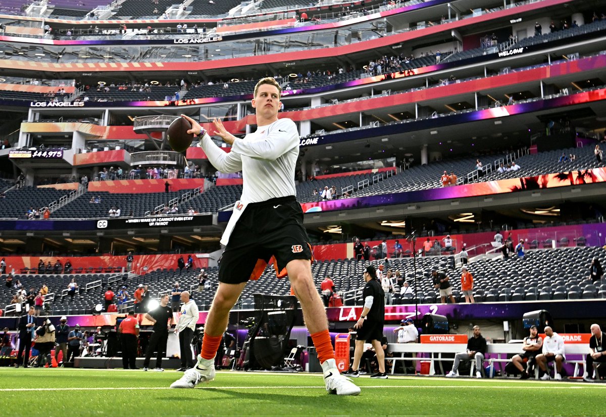 CincysQB's tweet image. Taking it all in. #SuperBowl