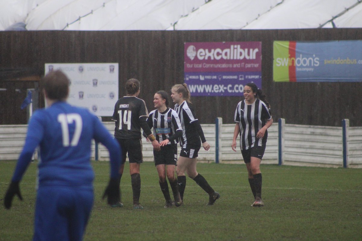allytakesphotos's tweet photo. HIGHLIGHTS

A collection of shots from todays match between @SSWGFC’s game against @BathCity_FC.

Bath ran out 3-1 winners and hit the woodwork 3 times during the game. Incredibly tough conditions for both teams. https://t.co/dQPPbuGj5l