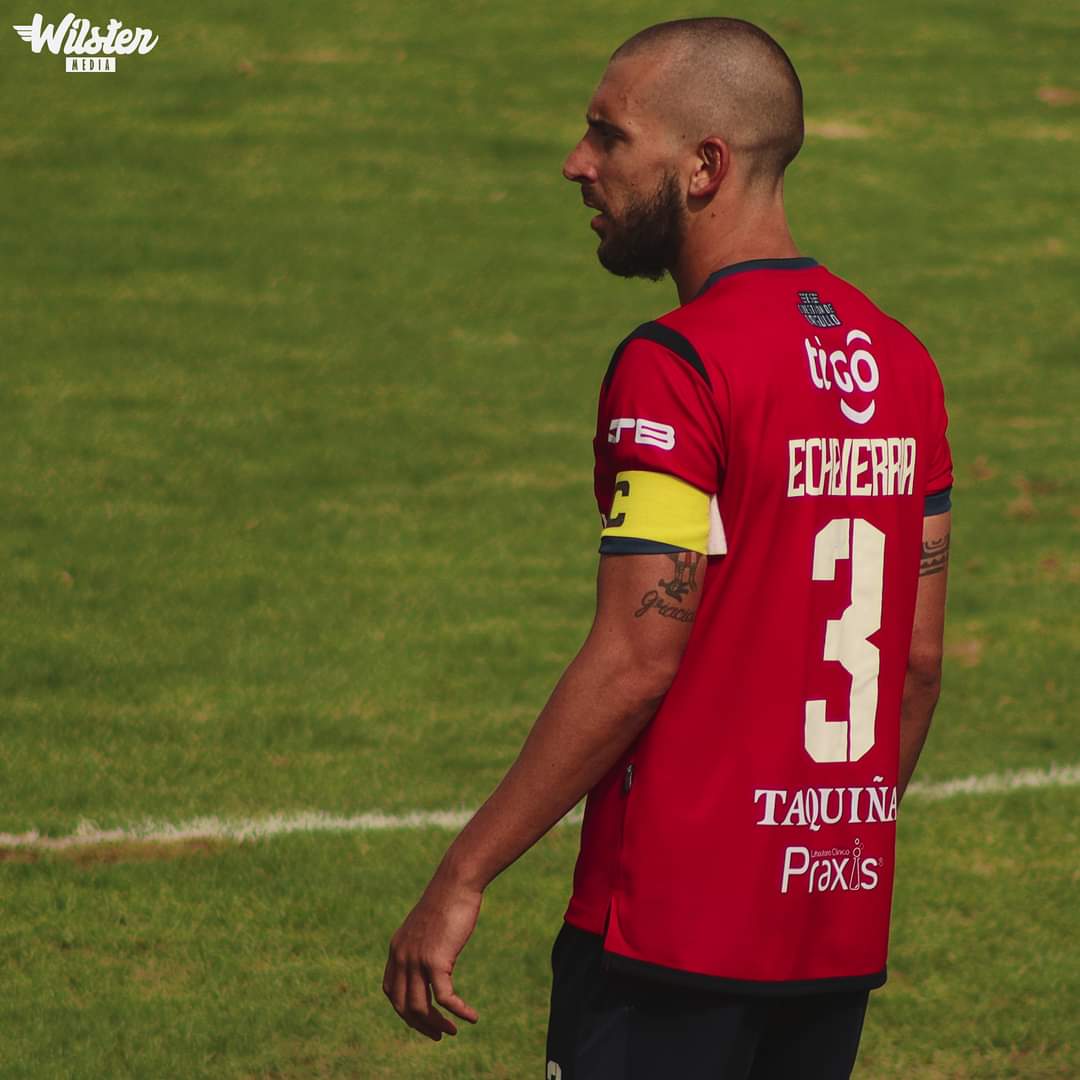 wilstermedia's tweet photo. Tropiezo en Sacaba que sirve para construir.
Les dejamos un poco de las imágenes que nos dejó nuestra vuelta a Sacaba. 🔴🔵
#Wilstermedia
#AzulYRojo https://t.co/jkoNBES6rO