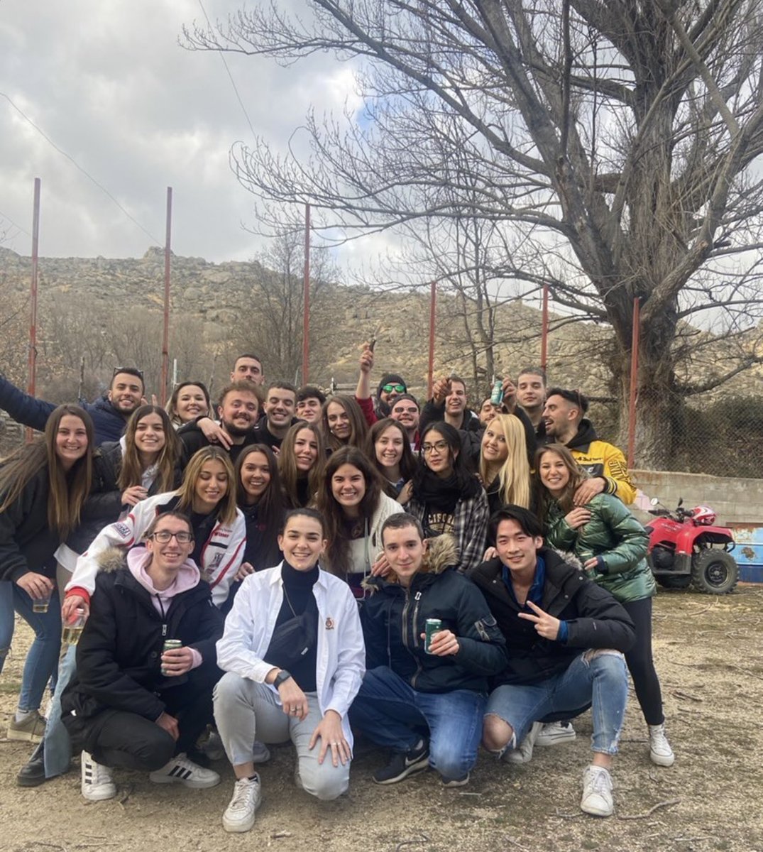 isaajimenez30's tweet photo. feliz con lo que tengo❤️ https://t.co/cVa4NTSRbD