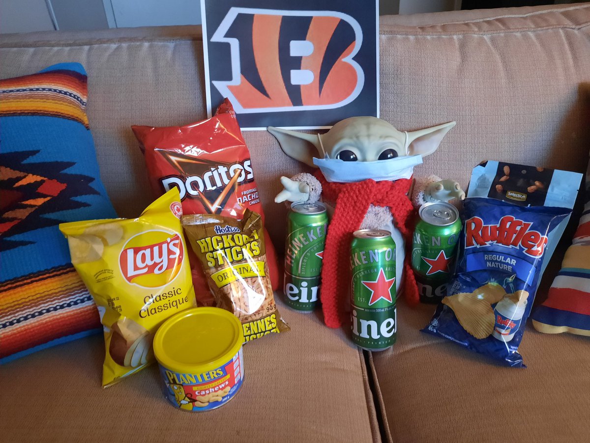 Baby Yoda is set for the Super Bowl. Was surprised he was supporting the Cincinnati Bengals. Told him "They have been loosers for 34 years." Response: "That's how long you have been Mayor and I have supported you". Ouch...