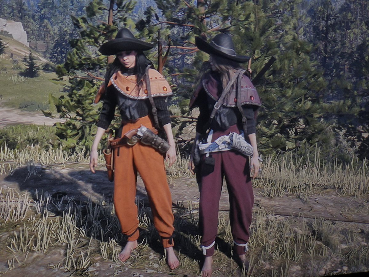 Homppeliporo's tweet photo. Matching queens ✨ #RDR2 #RDO https://t.co/NxpcWEK9iI