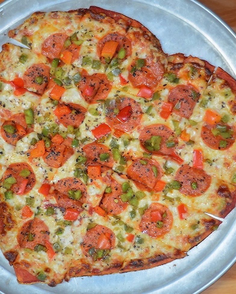 Monicals_Pizza tweet media