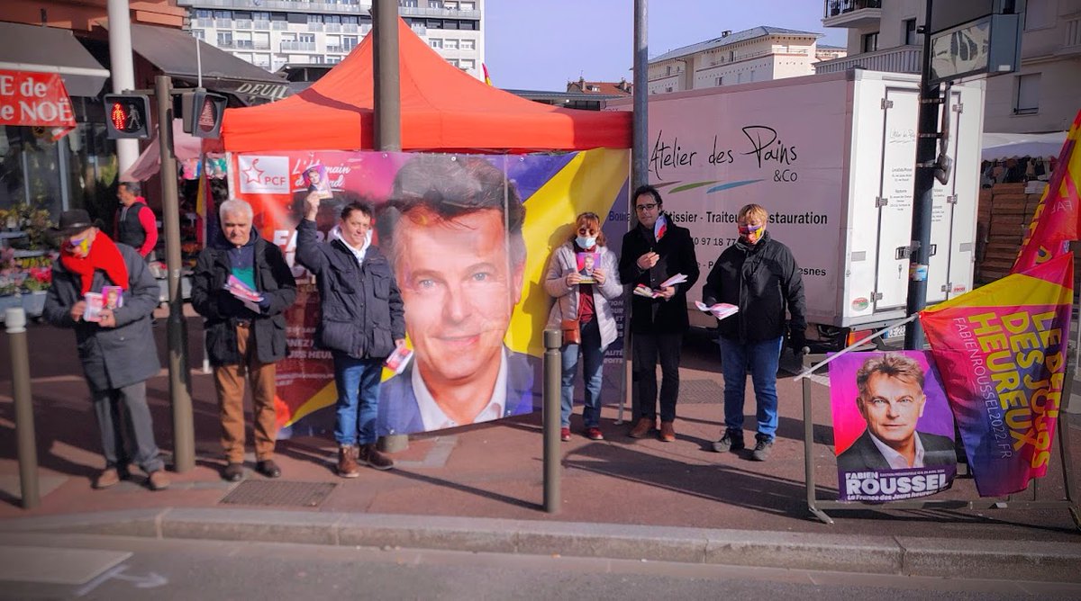 Nous étions présents ce dimanche sur le marché Caron. Avec Fabien Roussel, pour les salaires, l'emploi, la formation et le revenu étudiant ✊