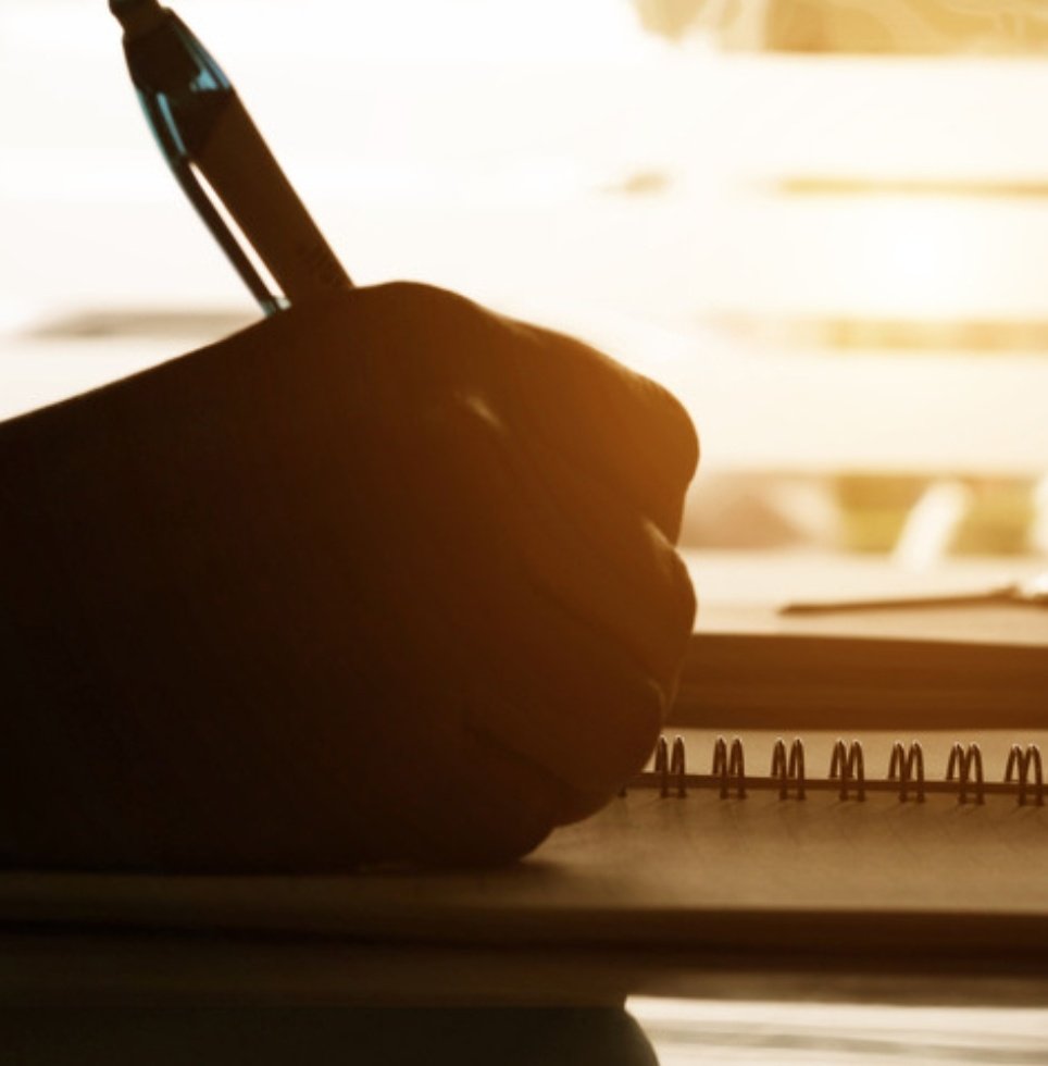 ED__Creative's tweet photo. There's a buzz in the air here right now.
So watch this space! Copywriting, voiceovers, production, project supervision, client management - A powerful and polished suite of services to improve your efficiency, streamline your process and elevate your creativity.

Who's ready? https://t.co/Pbikey01fc