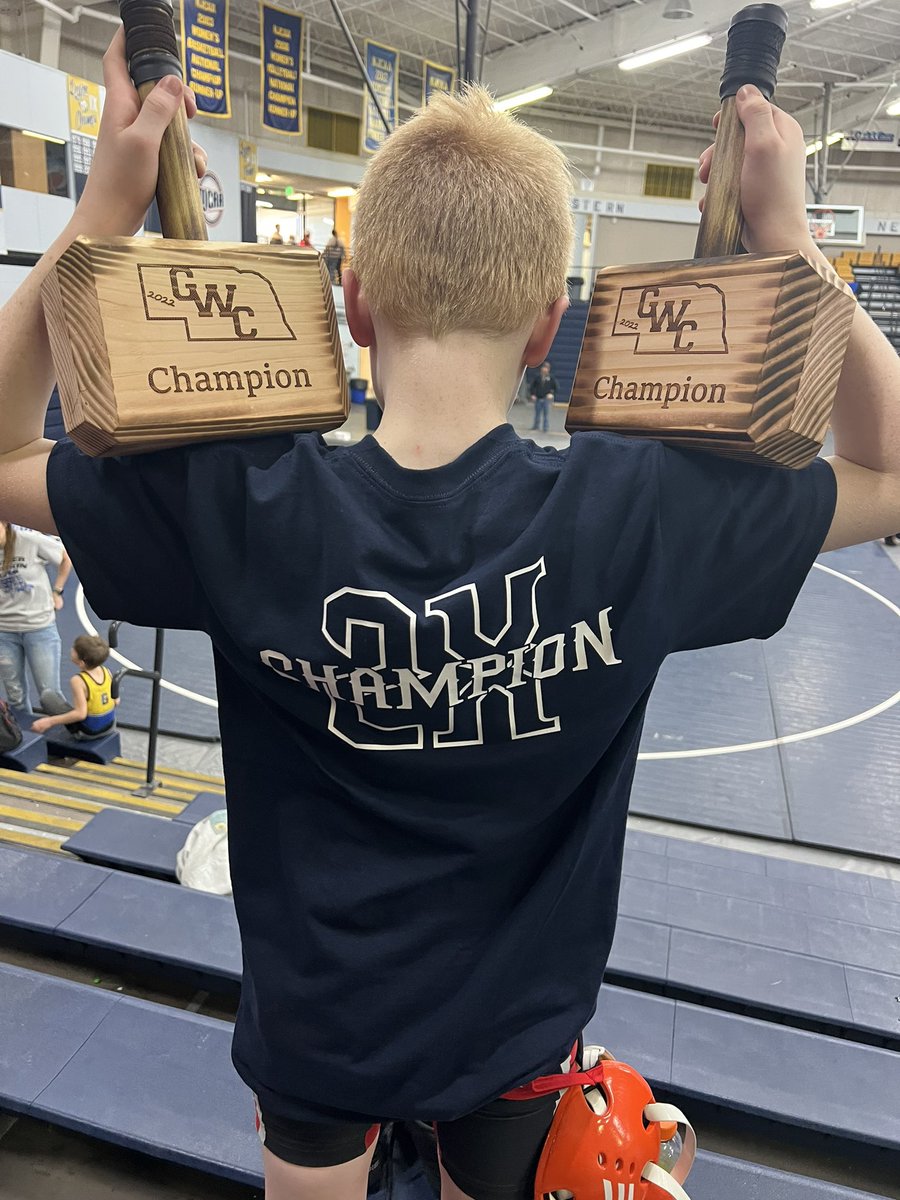 bigwhiskeybbq's tweet photo. Much easier to rule the universe with two of Thor’s hammers!! Double bracket champ today at the Chuck Deter Classic in Scottsbluff, NE. https://t.co/AK8dtcwwpS