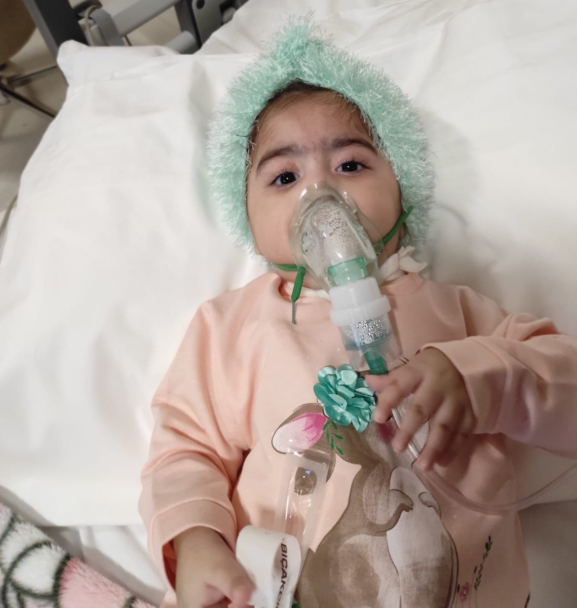 Kara gözlüm, herzaman yanındayız!
#SGKZolgenSMAyıKarşıla