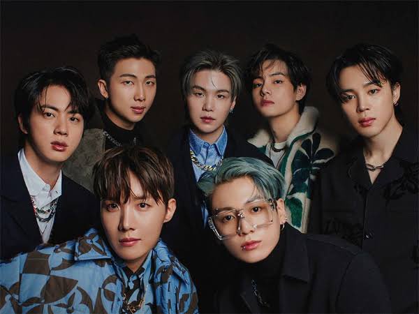 wonterbear_'s tweet photo. trust BTS only! trust ENHYPEN only!. https://t.co/nyxzlGzJmt